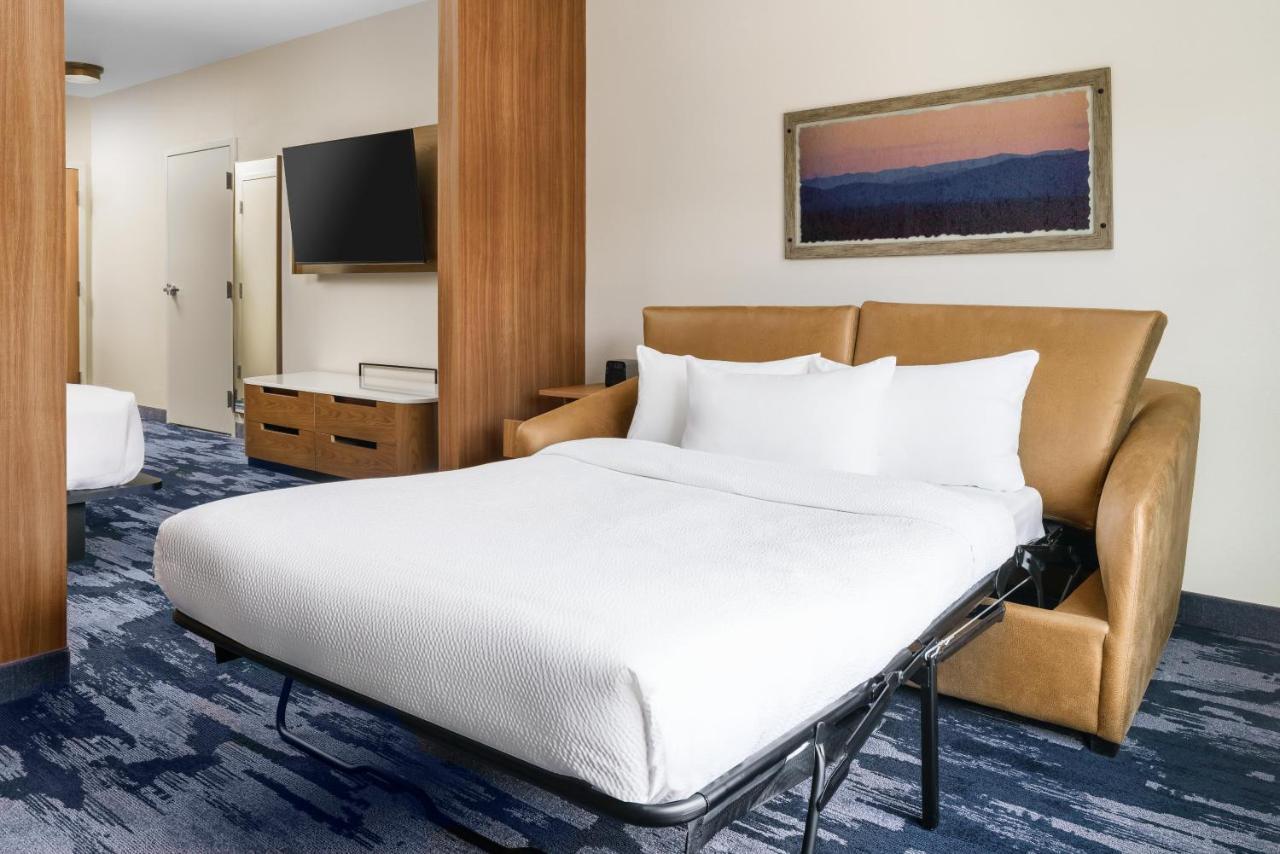 Hotel Fairfield & By Marriott Yosemite 3*
